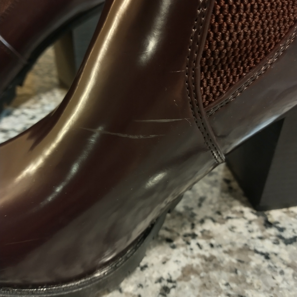 Breckelle's Brown Burgundy Chunky Heel Ankle Boot Elastic Shiney 7 1/2 FLAWS - Picture 6 of 15